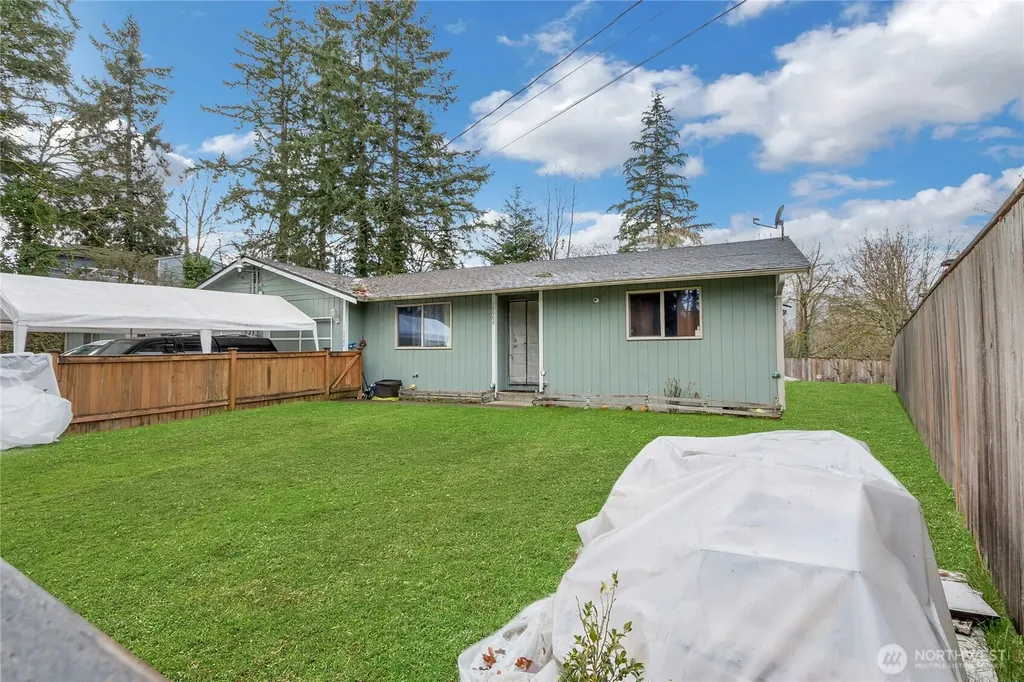 10002 Barnes Lane S Tacoma WA 98444