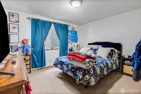 10002 Barnes Lane S Tacoma WA 98444
