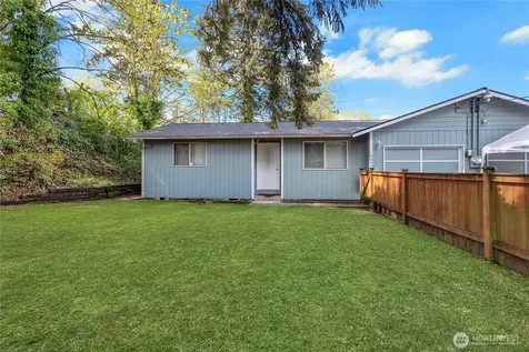 10002 Barnes Lane S Tacoma WA 98444