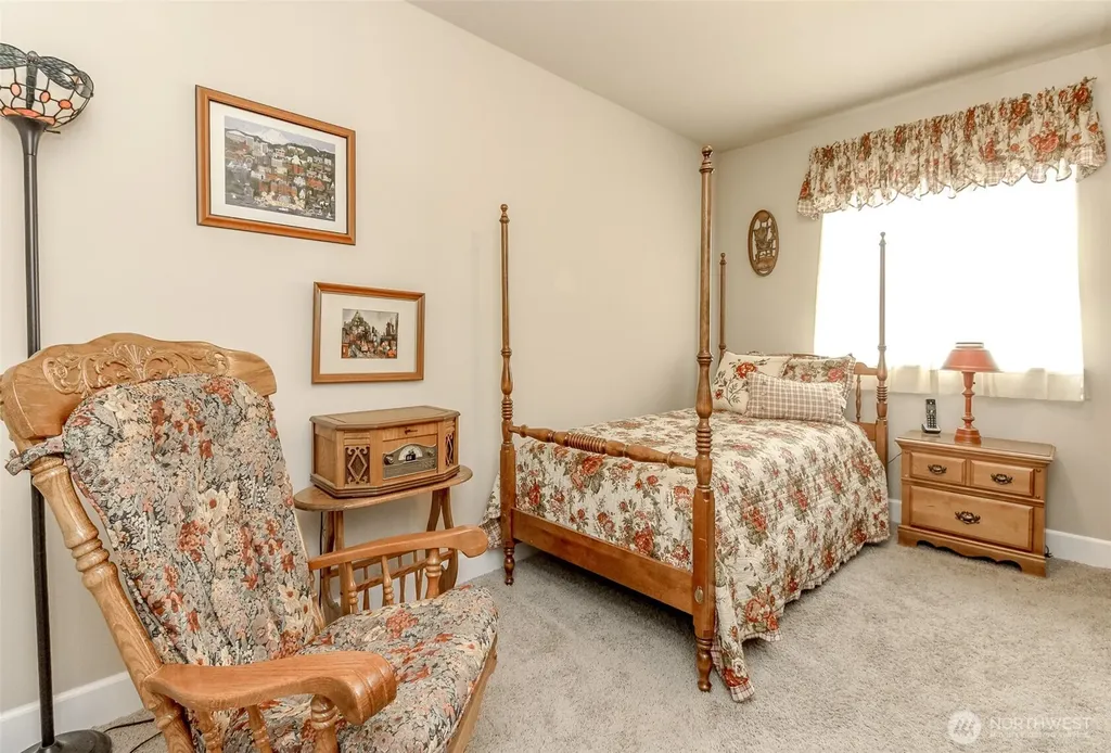 5009 N 13th Street Tacoma WA 98406