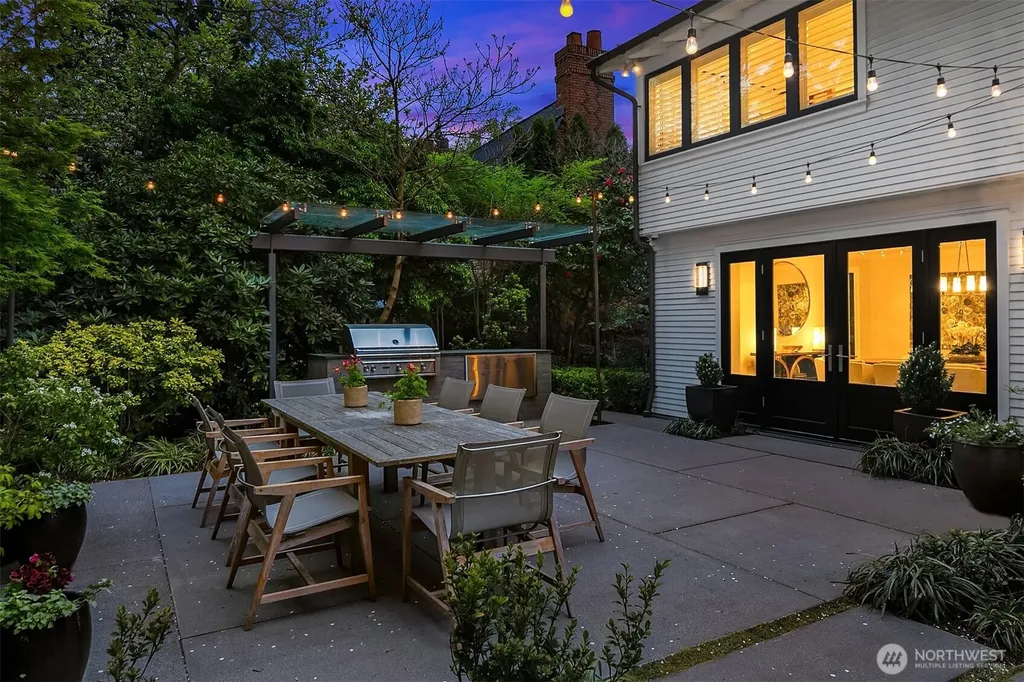 2017 Parkside Drive E Seattle WA 98112