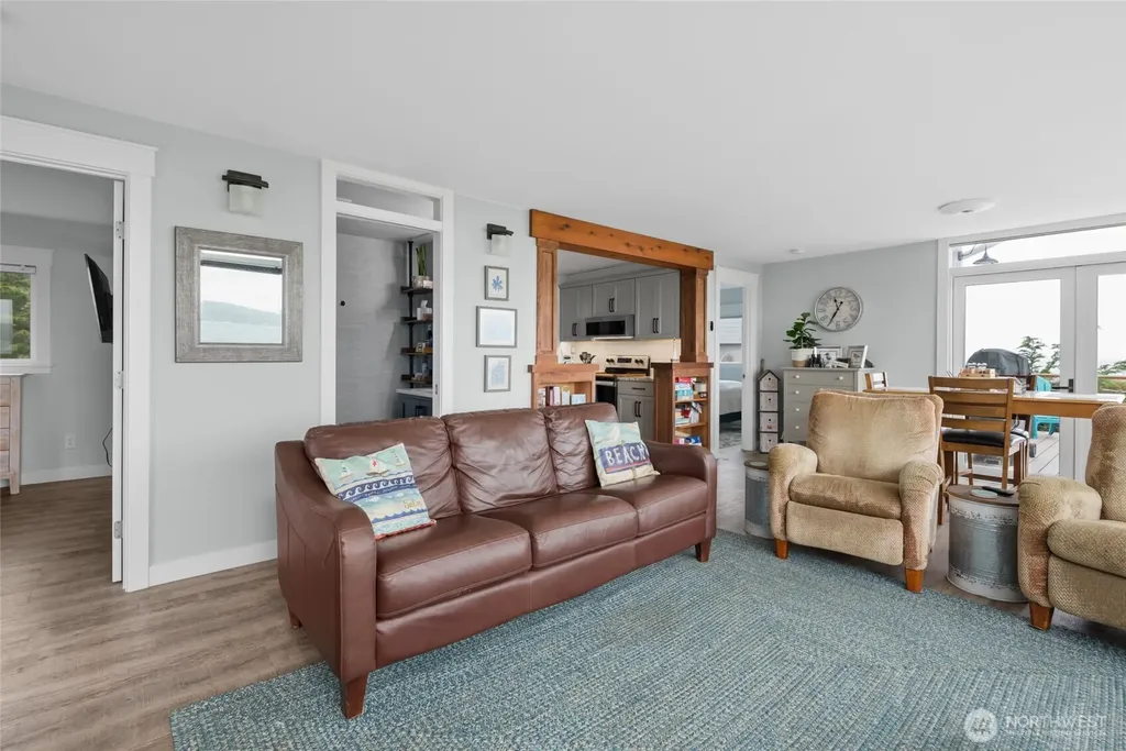 1818 E Lola Beach Lane Oak Harbor WA 98277