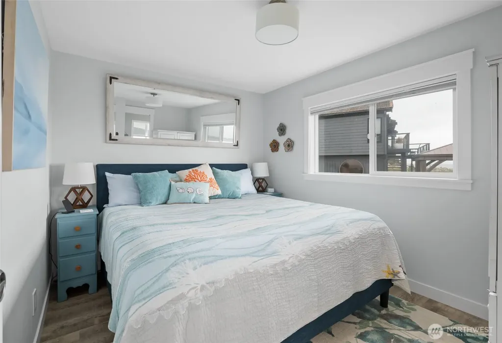 1818 E Lola Beach Lane Oak Harbor WA 98277
