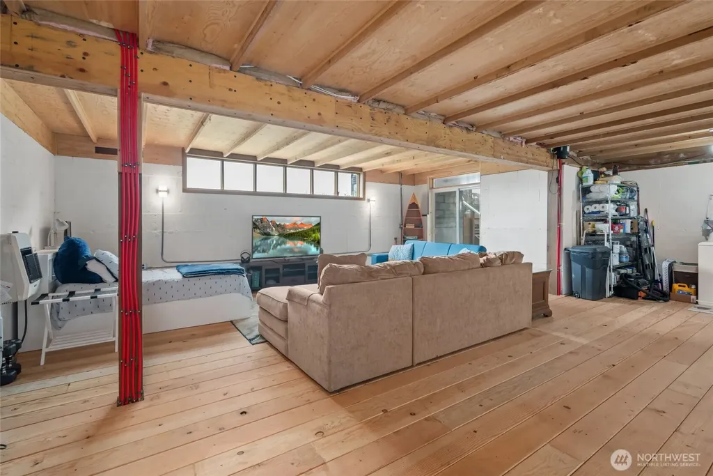 1818 E Lola Beach Lane Oak Harbor WA 98277