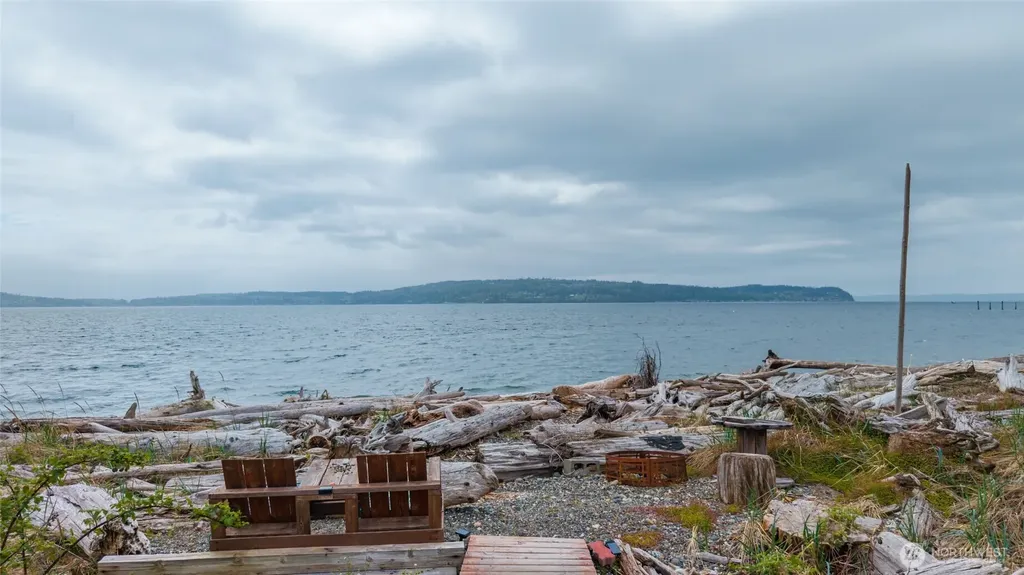 1818 E Lola Beach Lane Oak Harbor WA 98277