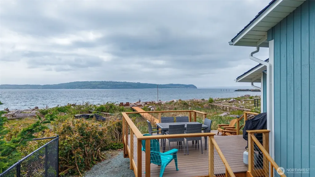 1818 E Lola Beach Lane Oak Harbor WA 98277