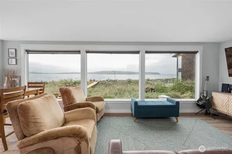 1818 E Lola Beach Lane Oak Harbor WA 98277