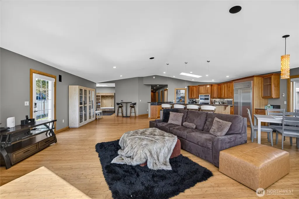 5309 Doon Way Anacortes WA 98221