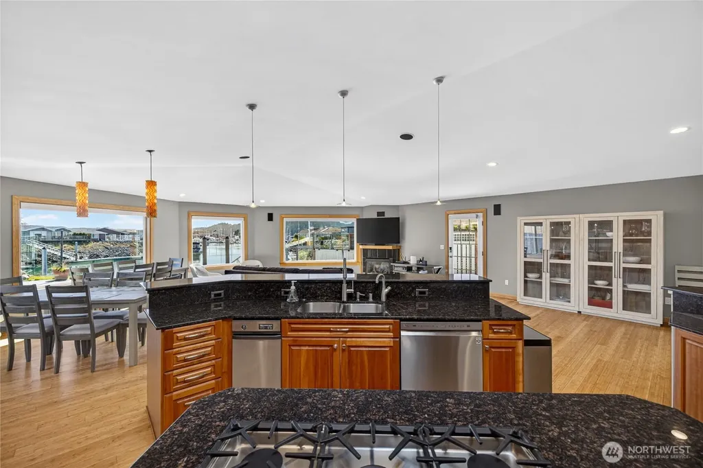 5309 Doon Way Anacortes WA 98221
