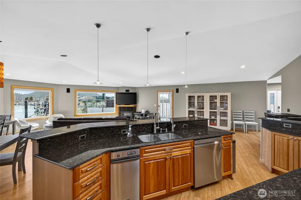 5309 Doon Way Anacortes WA 98221