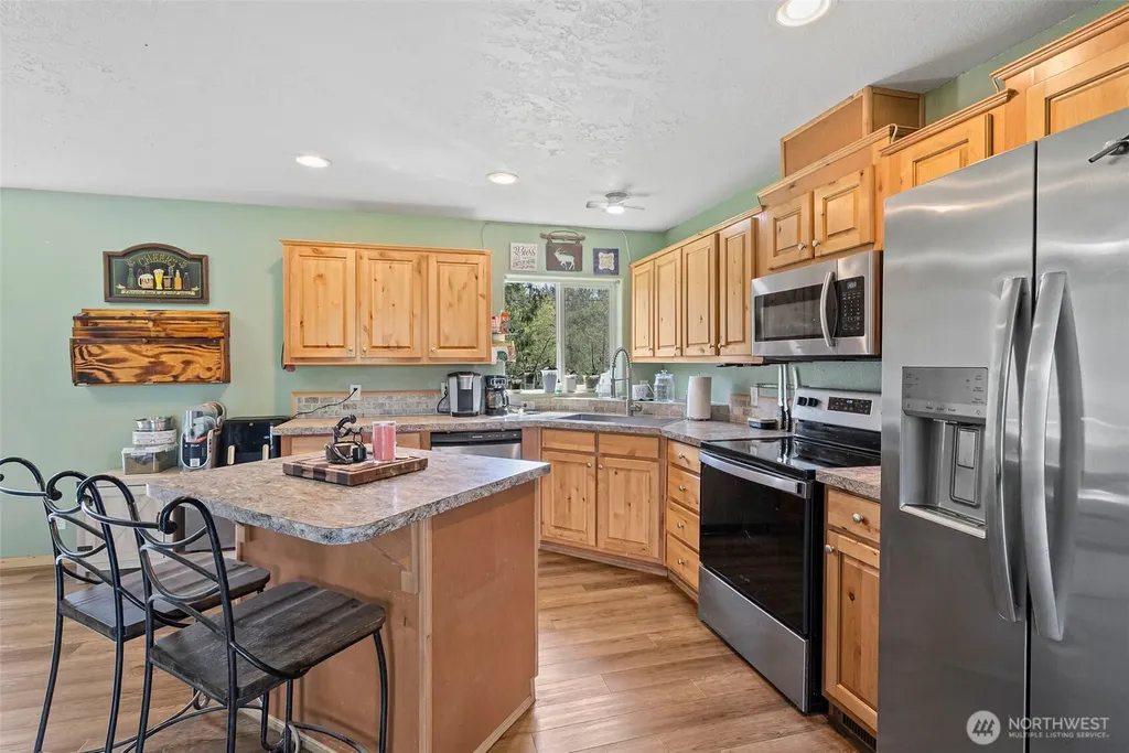 291 E Orchid Lane Grapeview WA 98546