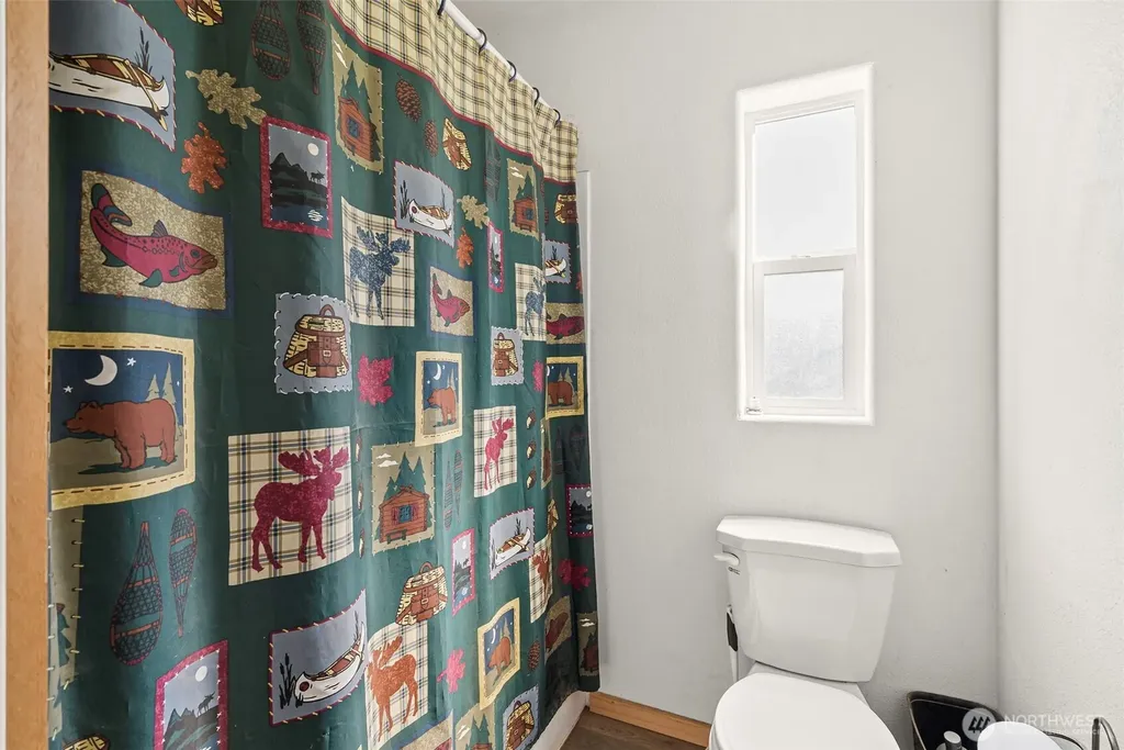 291 E Orchid Lane Grapeview WA 98546