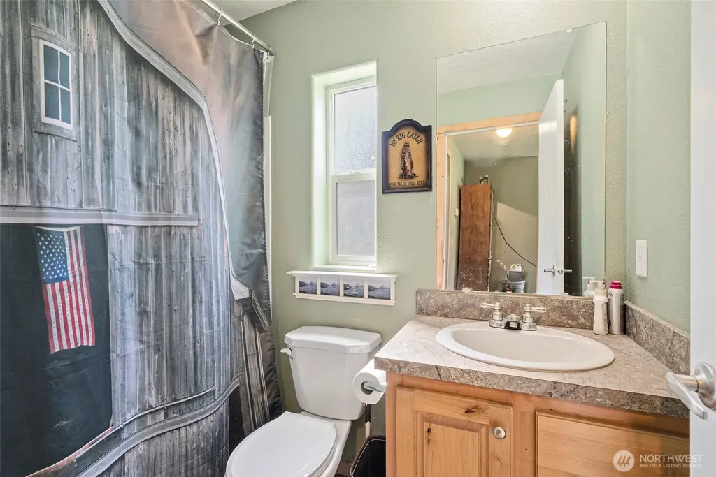 291 E Orchid Lane Grapeview WA 98546