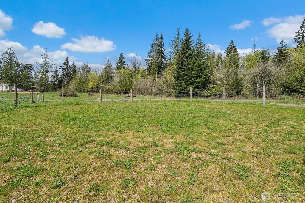291 E Orchid Lane Grapeview WA 98546