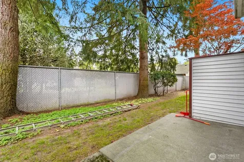 708 6th Avenue S Kent WA 98032