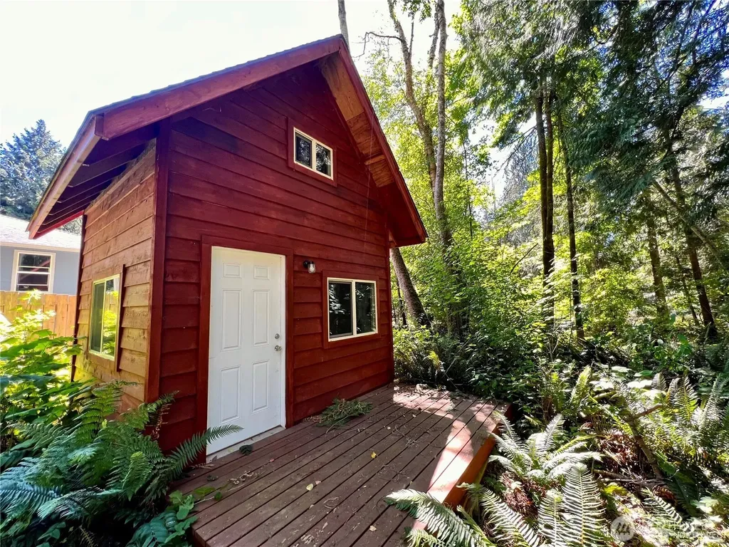 158 Tyee Drive Point Roberts WA 98281