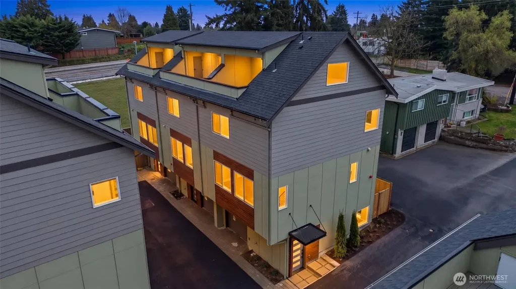 14608 Corliss Avenue N Shoreline WA 98133