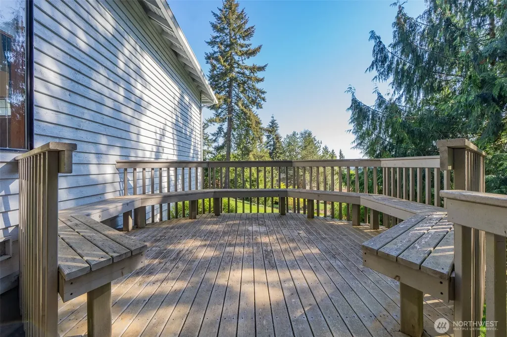 5005 NW Terrace View Drive Bremerton WA 98312