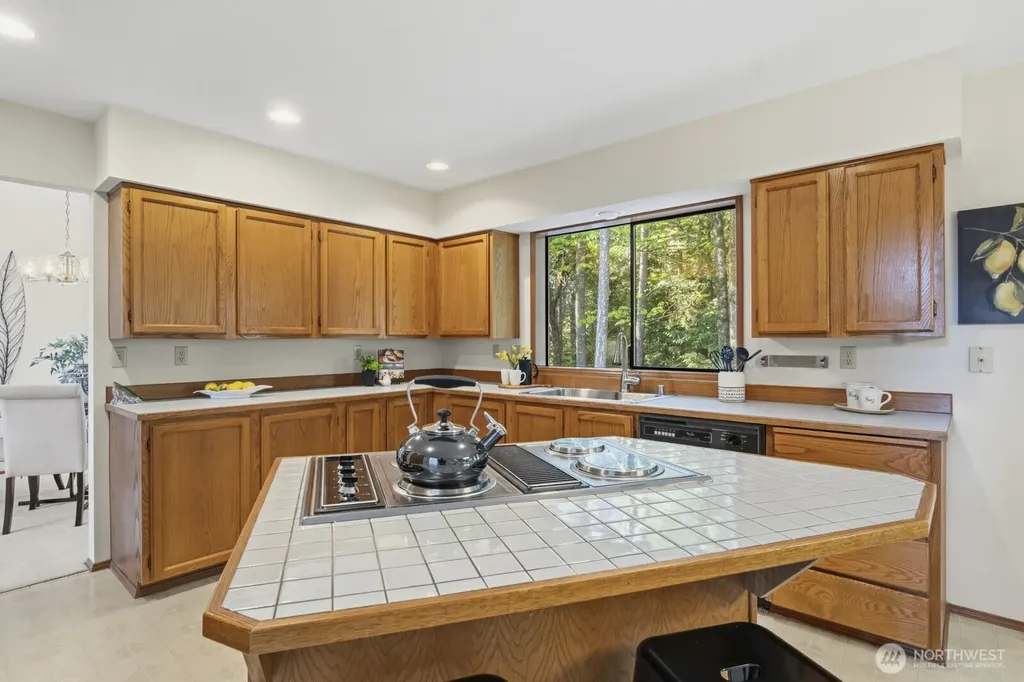 5005 NW Terrace View Drive Bremerton WA 98312