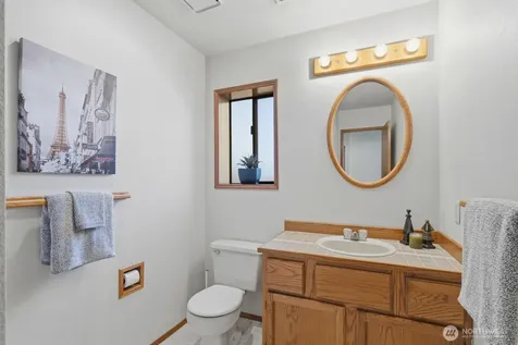 5005 NW Terrace View Drive Bremerton WA 98312