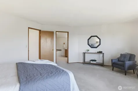 5005 NW Terrace View Drive Bremerton WA 98312