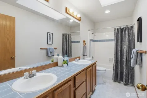 5005 NW Terrace View Drive Bremerton WA 98312