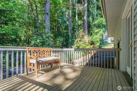 5005 NW Terrace View Drive Bremerton WA 98312