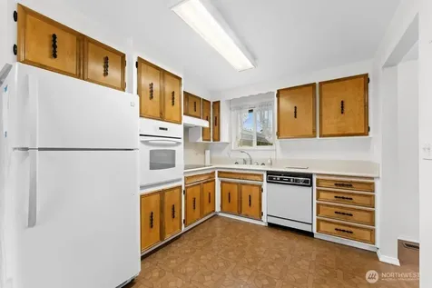 15714 64th Avenue Ct E Puyallup WA 98375