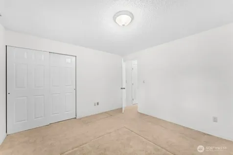 15714 64th Avenue Ct E Puyallup WA 98375