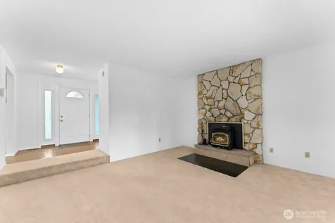 15714 64th Avenue Ct E Puyallup WA 98375