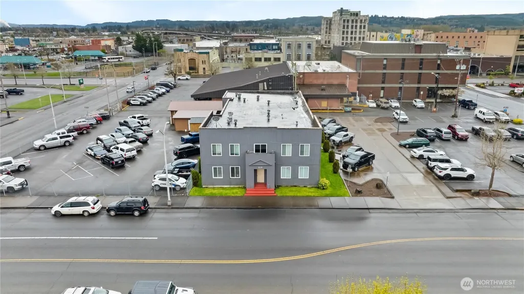 215 E 1st Street Aberdeen WA 98520