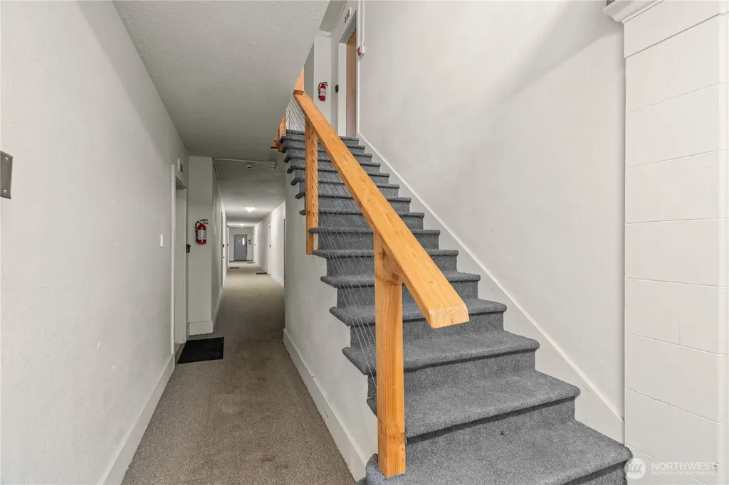 215 E 1st Street Aberdeen WA 98520