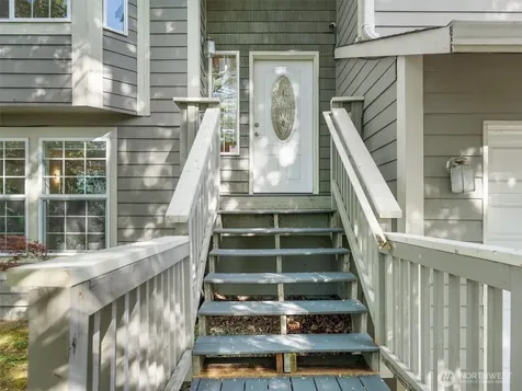 5062 23rd Avenue SW Seattle WA 98106