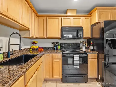 5062 23rd Avenue SW Seattle WA 98106