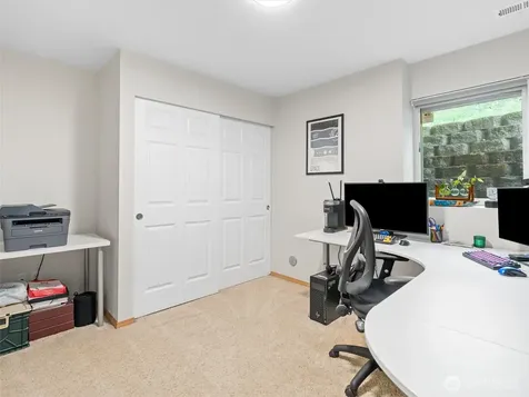5062 23rd Avenue SW Seattle WA 98106