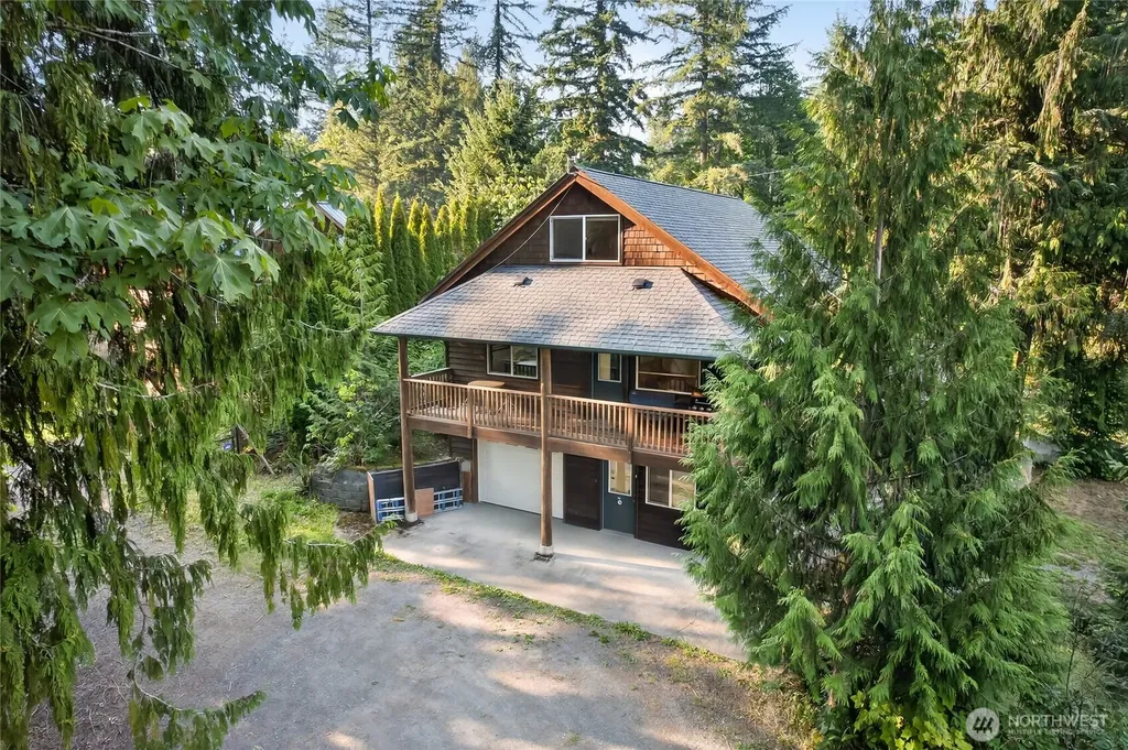 11062 Whistler Lane Deming WA 98244