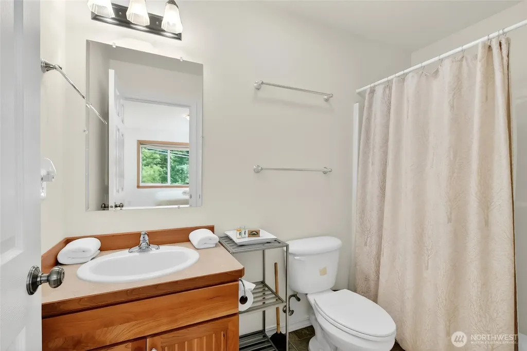 11062 Whistler Lane Deming WA 98244