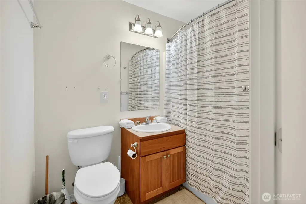 11062 Whistler Lane Deming WA 98244
