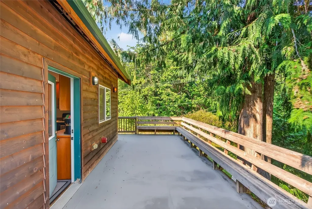 11062 Whistler Lane Deming WA 98244