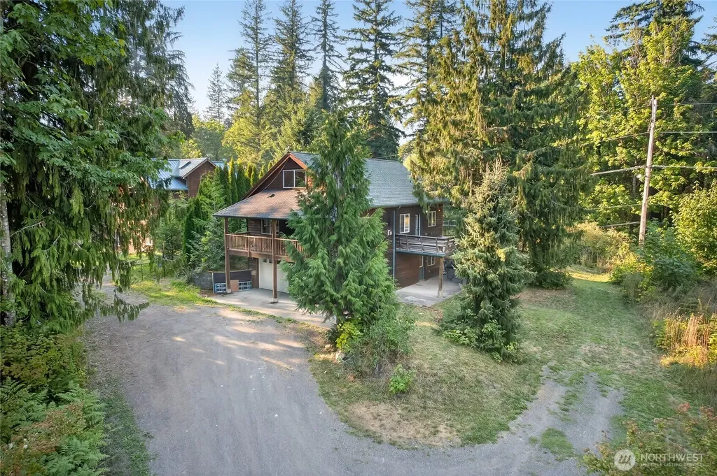 11062 Whistler Lane Deming WA 98244