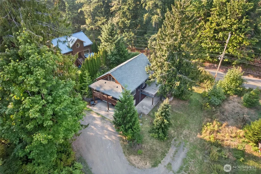 11062 Whistler Lane Deming WA 98244