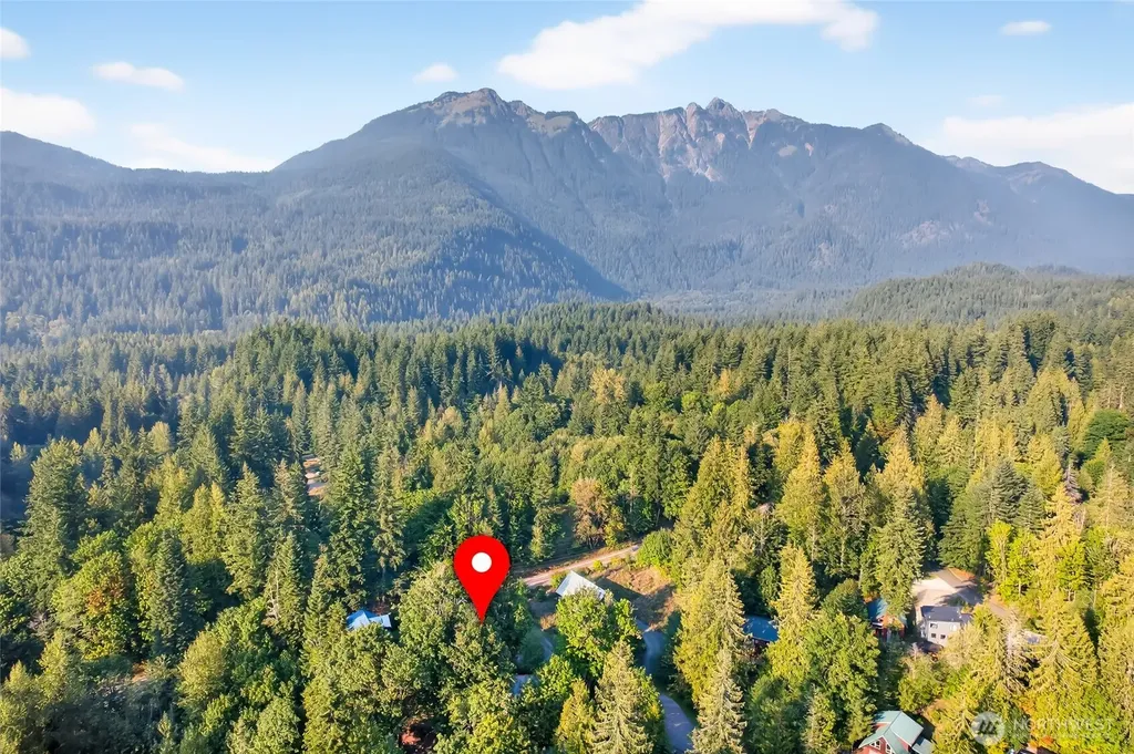 11062 Whistler Lane Deming WA 98244