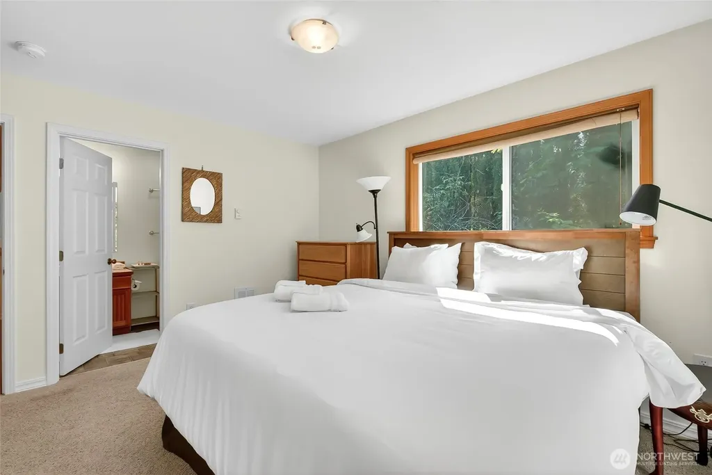 11062 Whistler Lane Deming WA 98244