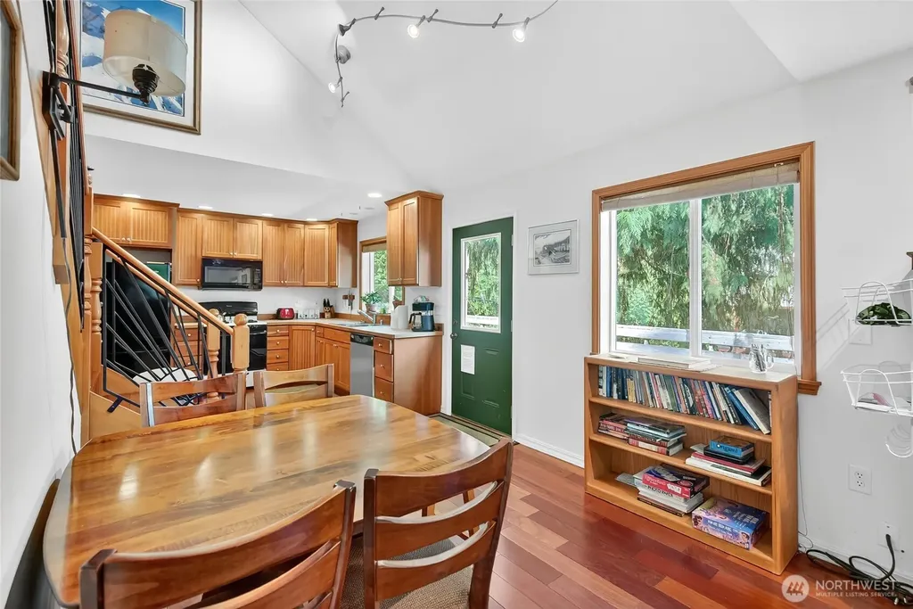 11062 Whistler Lane Deming WA 98244