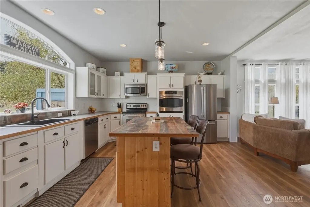 7 Horizon Drive Tonasket WA 98855