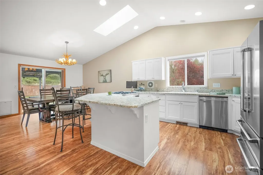 21211 89th Avenue NE Arlington WA 98223