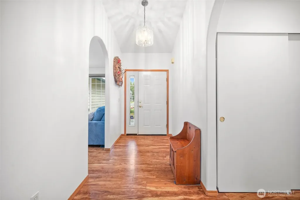 21211 89th Avenue NE Arlington WA 98223
