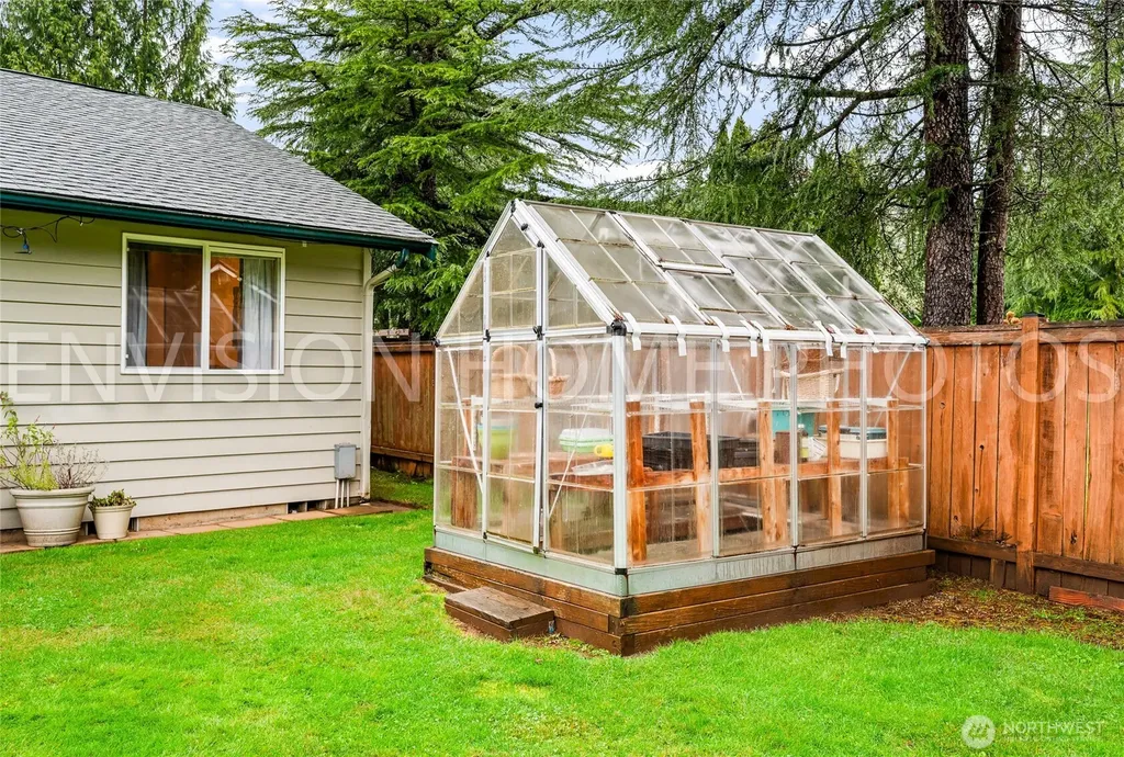 21211 89th Avenue NE Arlington WA 98223