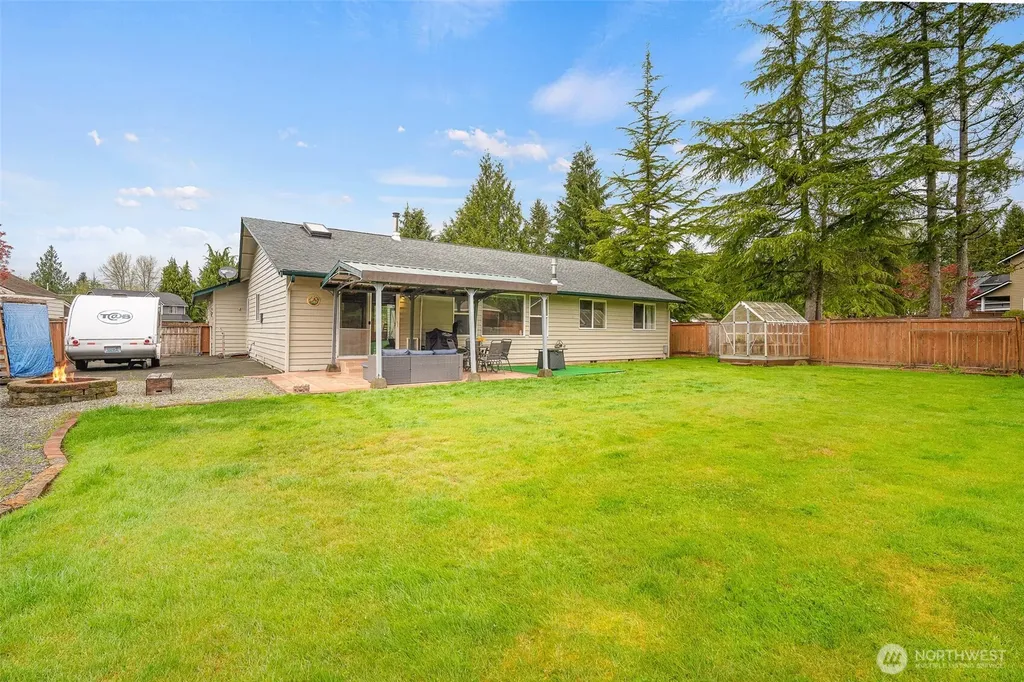 21211 89th Avenue NE Arlington WA 98223