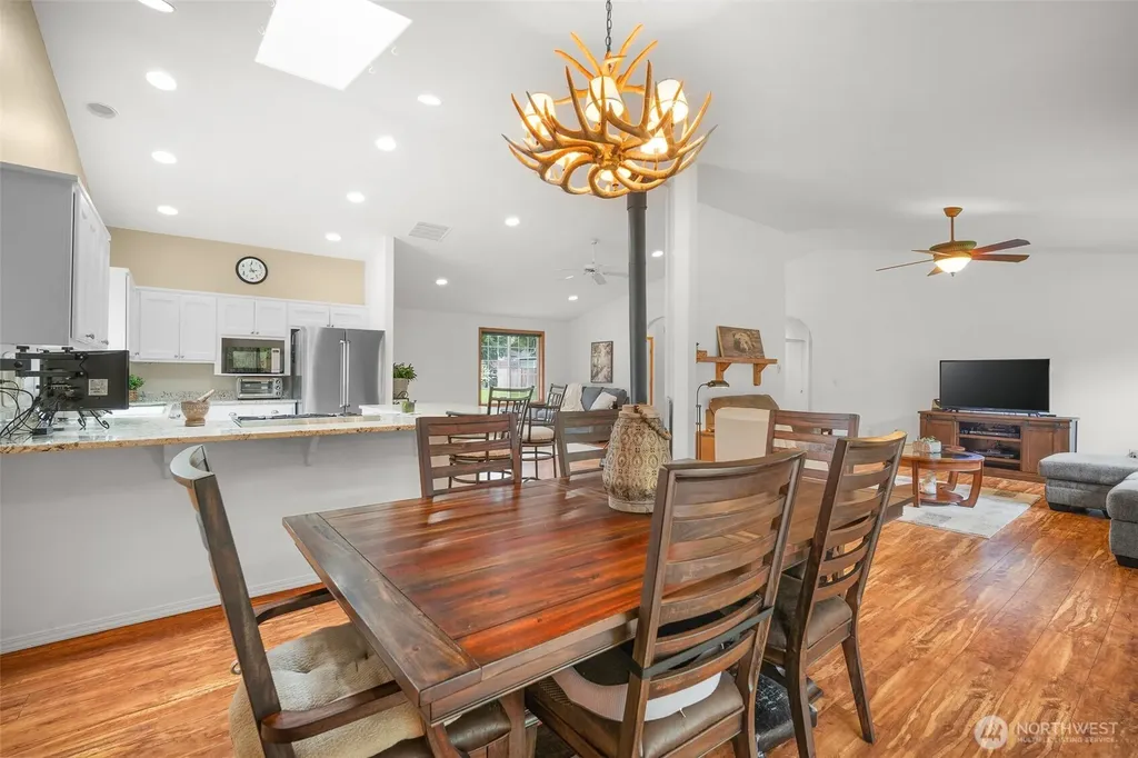 21211 89th Avenue NE Arlington WA 98223